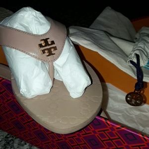 Tory Burch Sandals.. Comes with the shoe bag